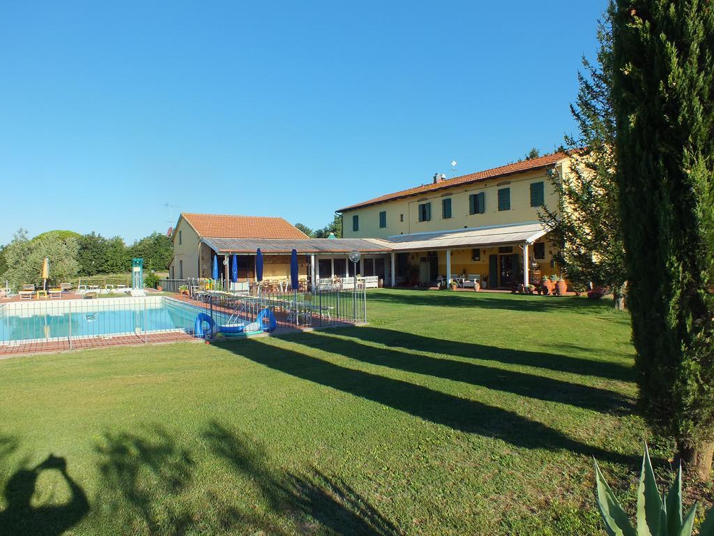 Agriturismo San Martino Ponsacco Eksteriør billede